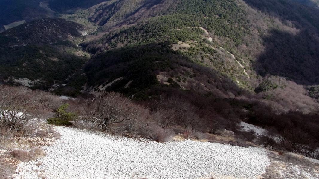 Vu plongeante itinéraire de montée.