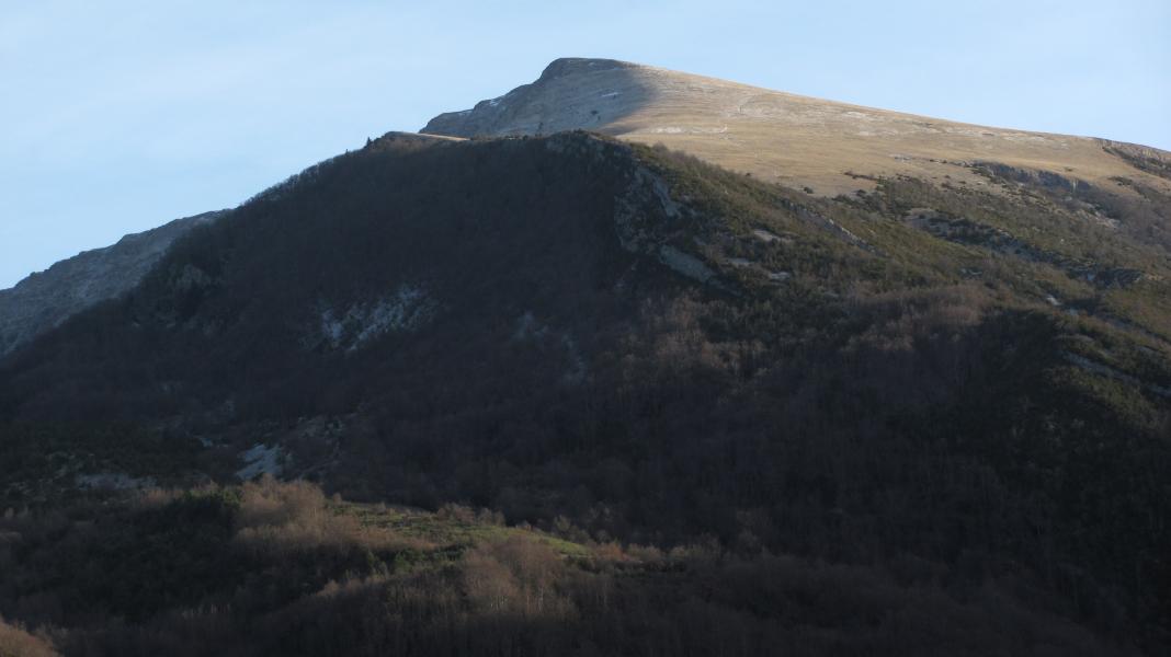 Vue d'en bas (de la route)