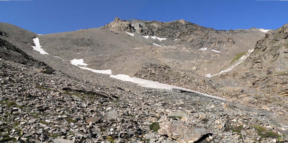 Vue générale de la zone caillouteuse à monter
