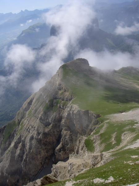 Vue sur l'arête NE depuis le Gd Veymont
