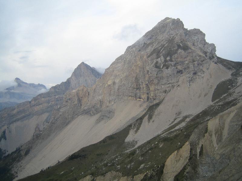 Vue sur les Aiguilles de Lus depuis le