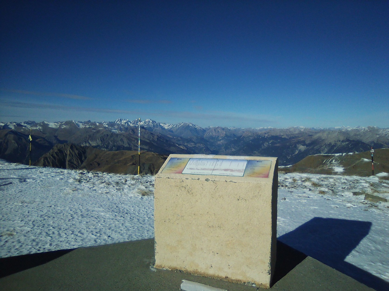 vers le massif des Ã©crins et la durance Ã  sa d