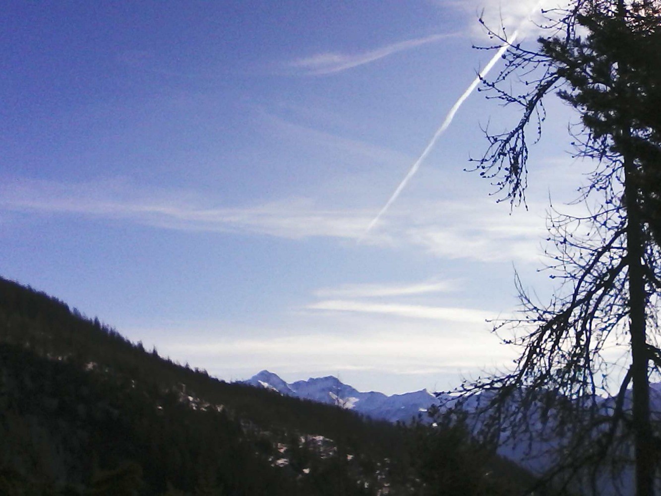 vers  le Pouzenc et la Montagnette