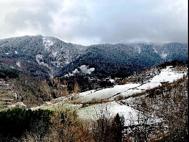 Vers les chirats et le Saut du Gier