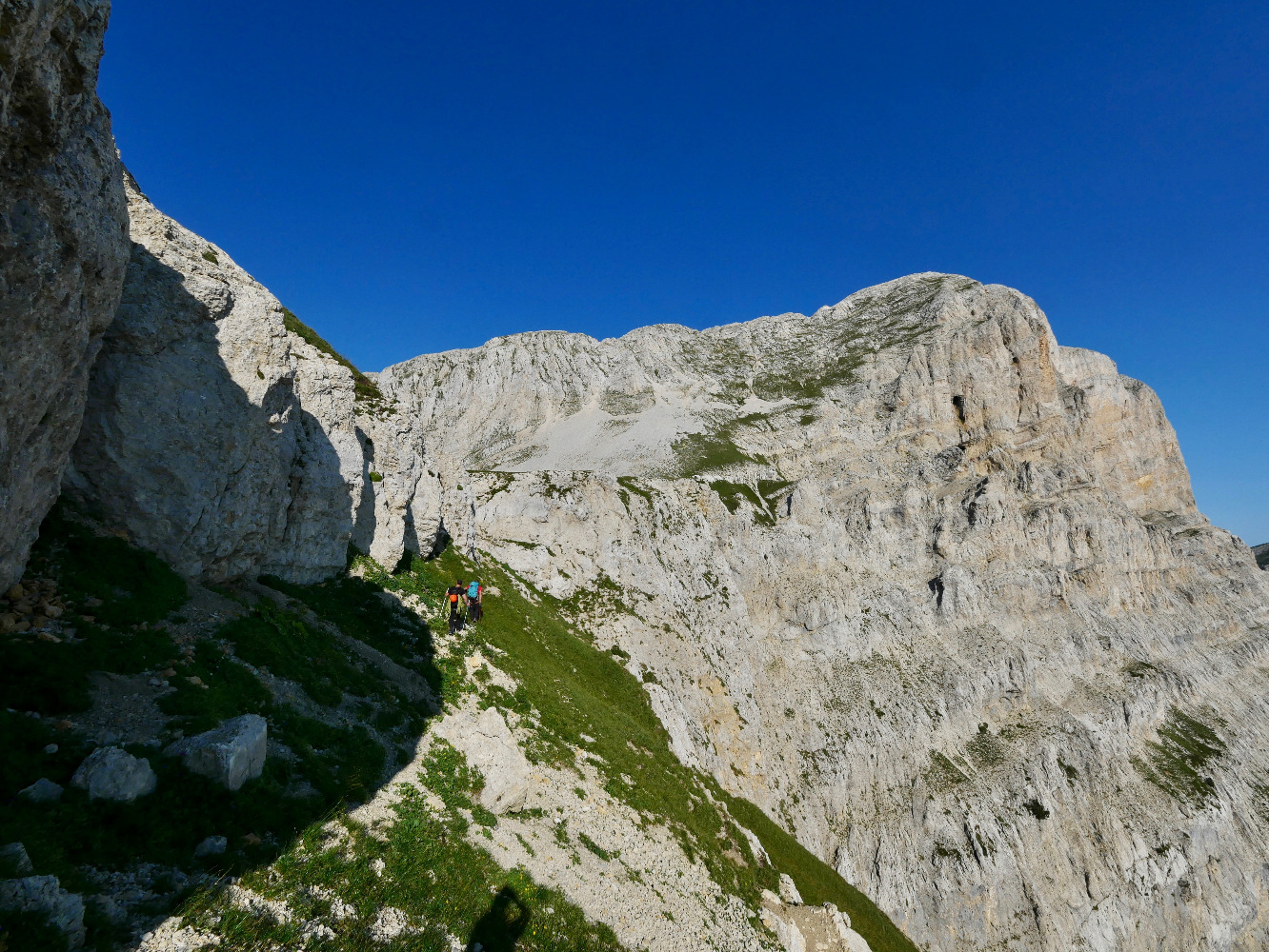 On distingue Ã  peine la vire d'ici!