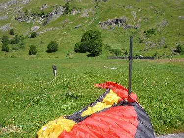 Il est Ã©crit : Je suis la vie... Pour sÃ»r, le parapente c&apos;est vivre intensÃ©ment !