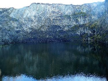 Volcan de Montpeloux, ses orgues, son lac 