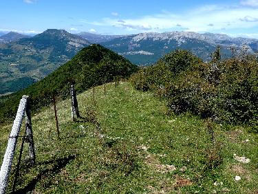 Vue arriÃ¨re sur le point de jonction avec la crÃªte (cairn)