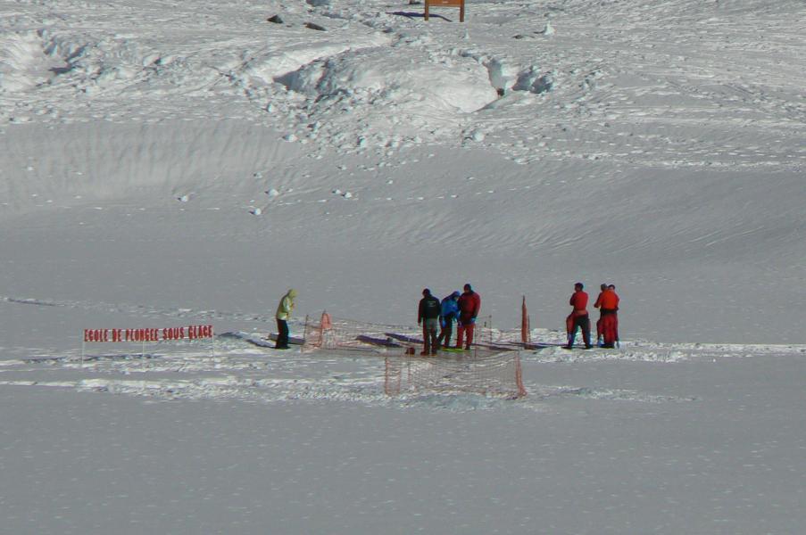 Y'en a qui sont à la plage...