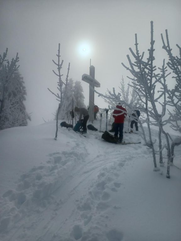 Montée à la Scia depuis St Pierre de Chartreuse,Les Essarts,Creux de la Neige,La croix et retour par les pistes